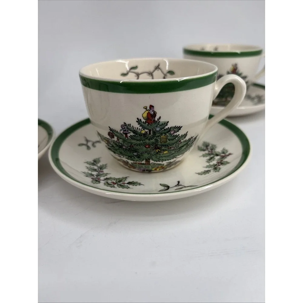 Spode VINTAGE Christmas Tree Tea Cup and Saucer MADE in ENGLAND, China, Set of 4